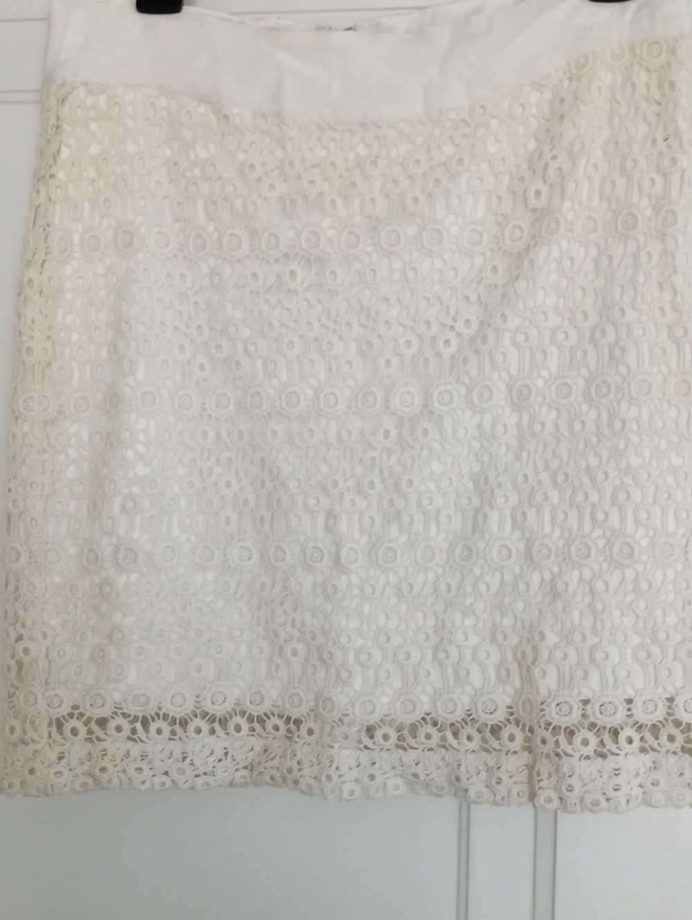 Banana Republic Cream Lace Mini Skirt
